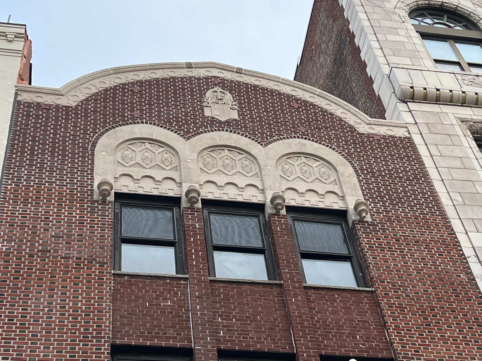 105 2nd Ave